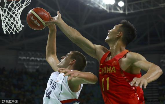 魔术完胜山西队,易建联扛起全队 魔术完胜山西队,易建联扛起全队