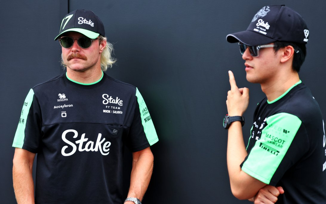 索伯车队碾压红牛二队,周冠宇扛起全队 索伯车队碾压红牛二队,周冠宇扛起全队