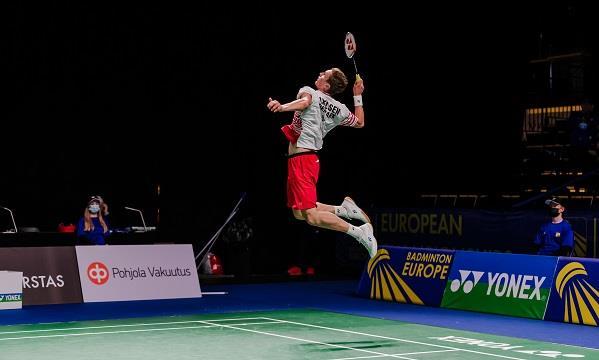 泰国队绝杀德国队，安赛龙扛起全队