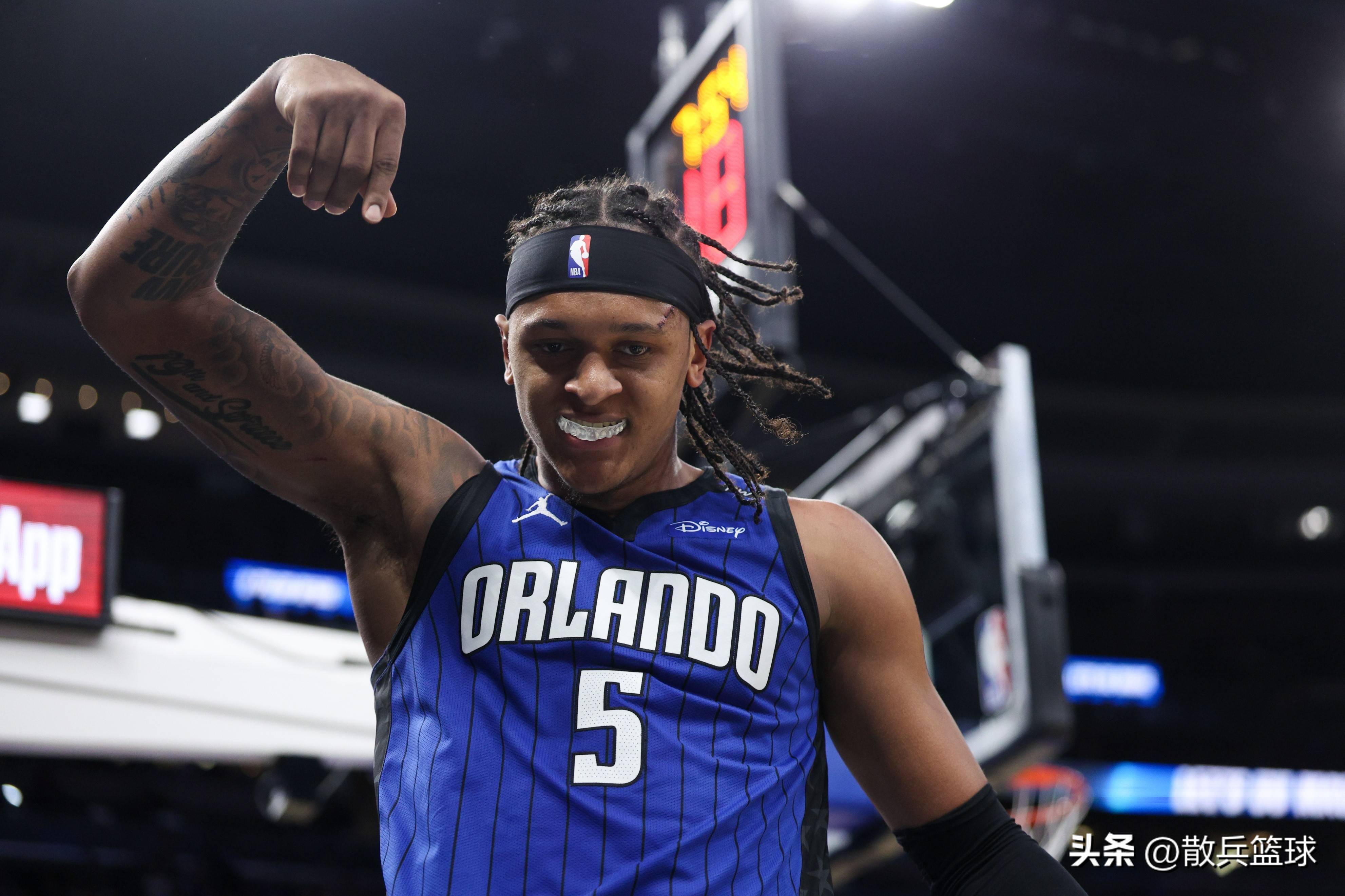 魔术碾压四川队,塔图姆带队取胜 魔术碾压四川队,塔图姆带队取胜