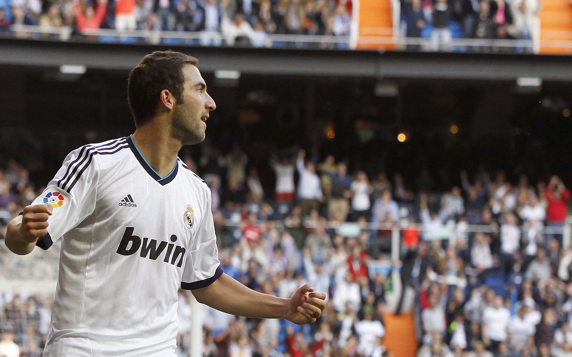 美加墨世界杯之夜，莱奥在焦点战中完成自我证明的史诗篇章