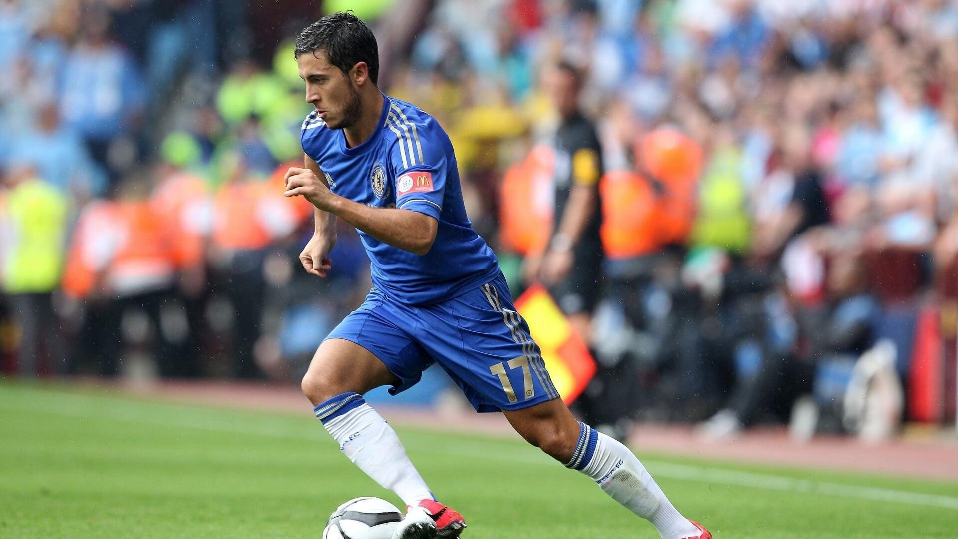 猛龙速胜山西队，爱德华兹完成里程碑